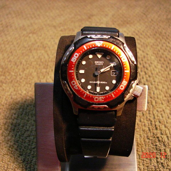 Rare Seiko Diver's 200m Quartz SAMPLE Mid Size Watch 7N85-0029 w/Movement!  | WatchCharts