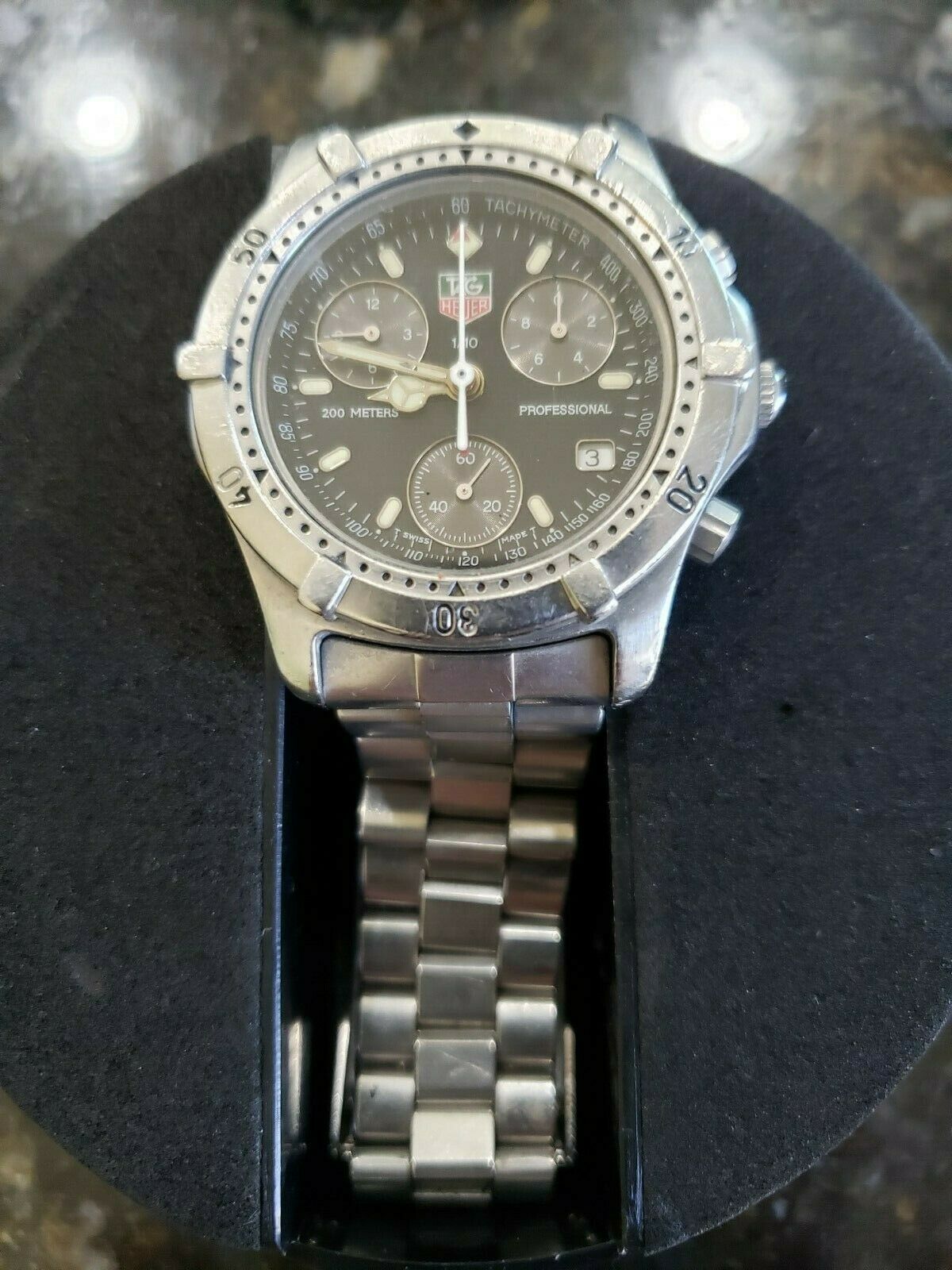 Tag Heuer Professional Quartz Chronograph Men s Watch CE1116