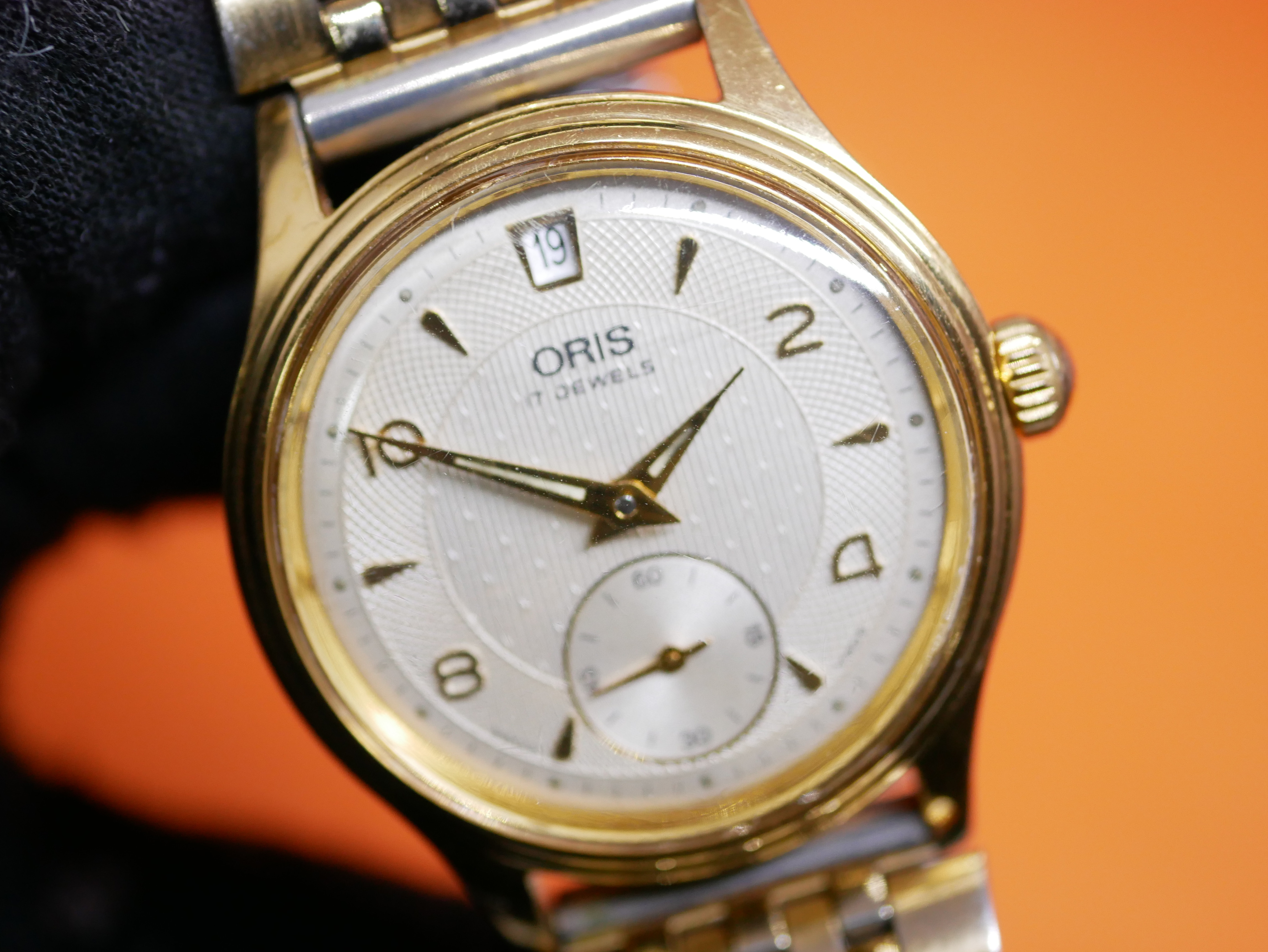 WTS ORIS Classic Manual Wind Small Seconds 7459 26 for 159