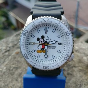 Seiko 7002-7000 Vintage Divers Mickey Mouse Automatic Watch Mod #602 |  WatchCharts