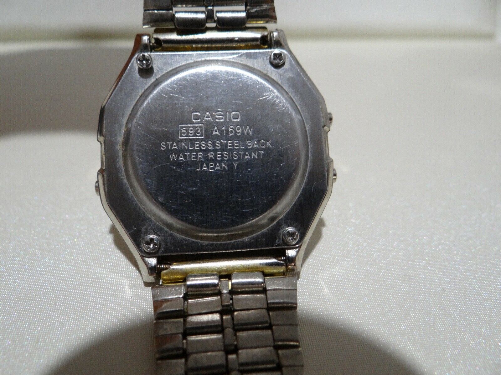casio 593 a159w stainless steel back water resistant japan dh