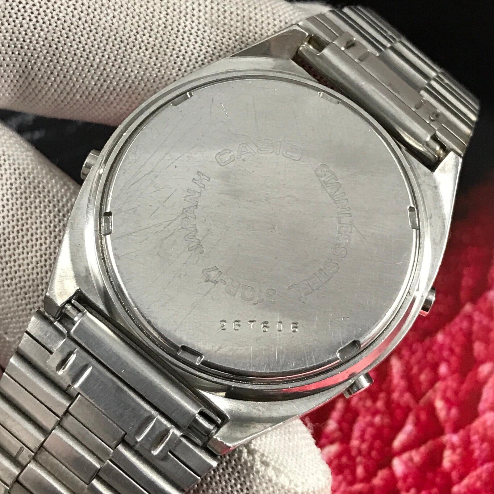 Vintage Casio 31QR-17 Digital LCD Chronograph 