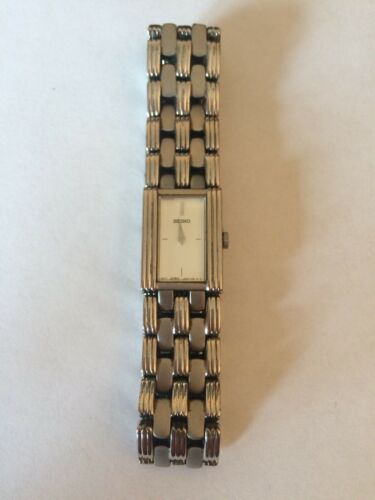 Vintage Seiko V400 6430 Ladies Quartz Wristwatch WatchCharts