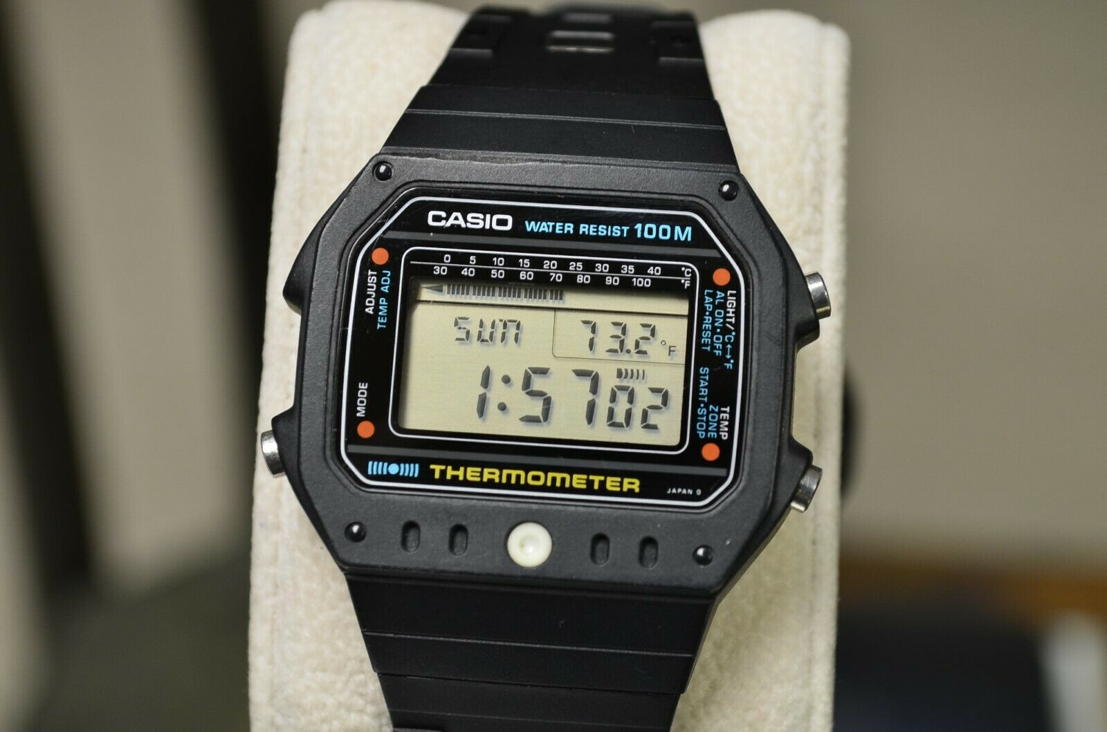 CASIO TS-1000 THERMOMETER DIGITAL WATCH RARE VINTAGE 1982