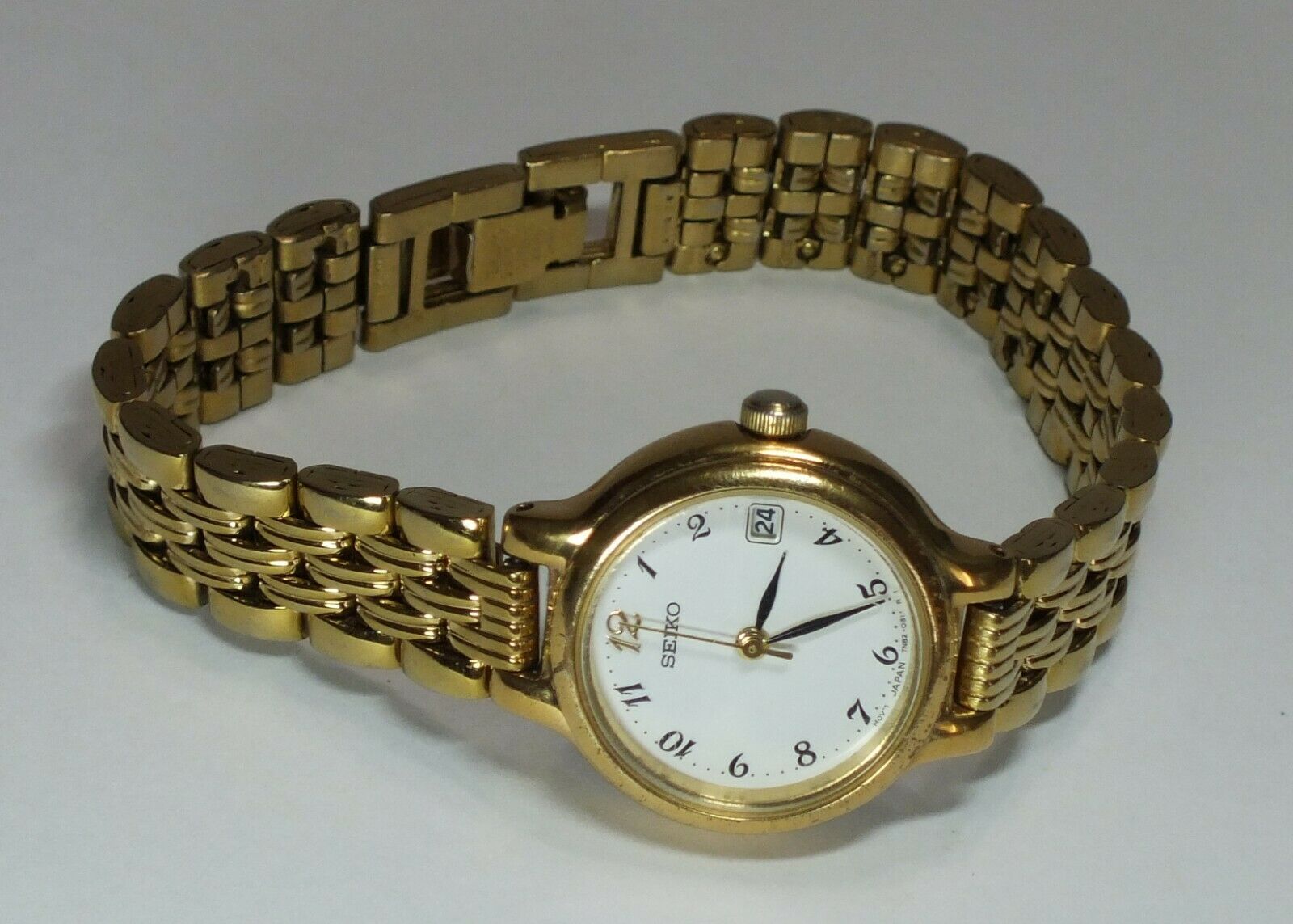Seiko 7N82-0228 Ladies Gold Toned Quartz Watch Date New Battery