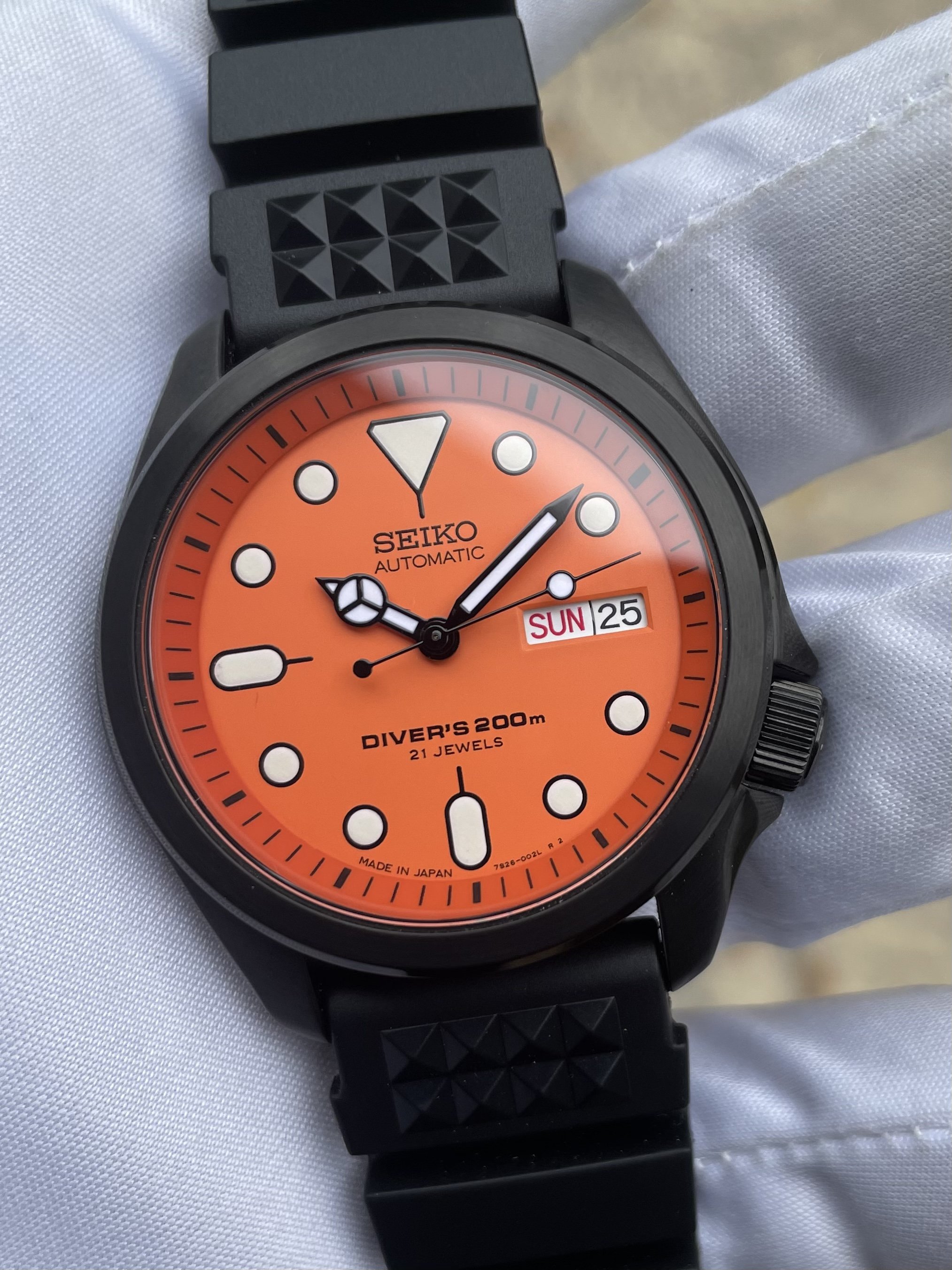 300 USD] Custom Seiko Black SRPE69 SKX011 Orange Dial Explorer NH36 |  WatchCharts