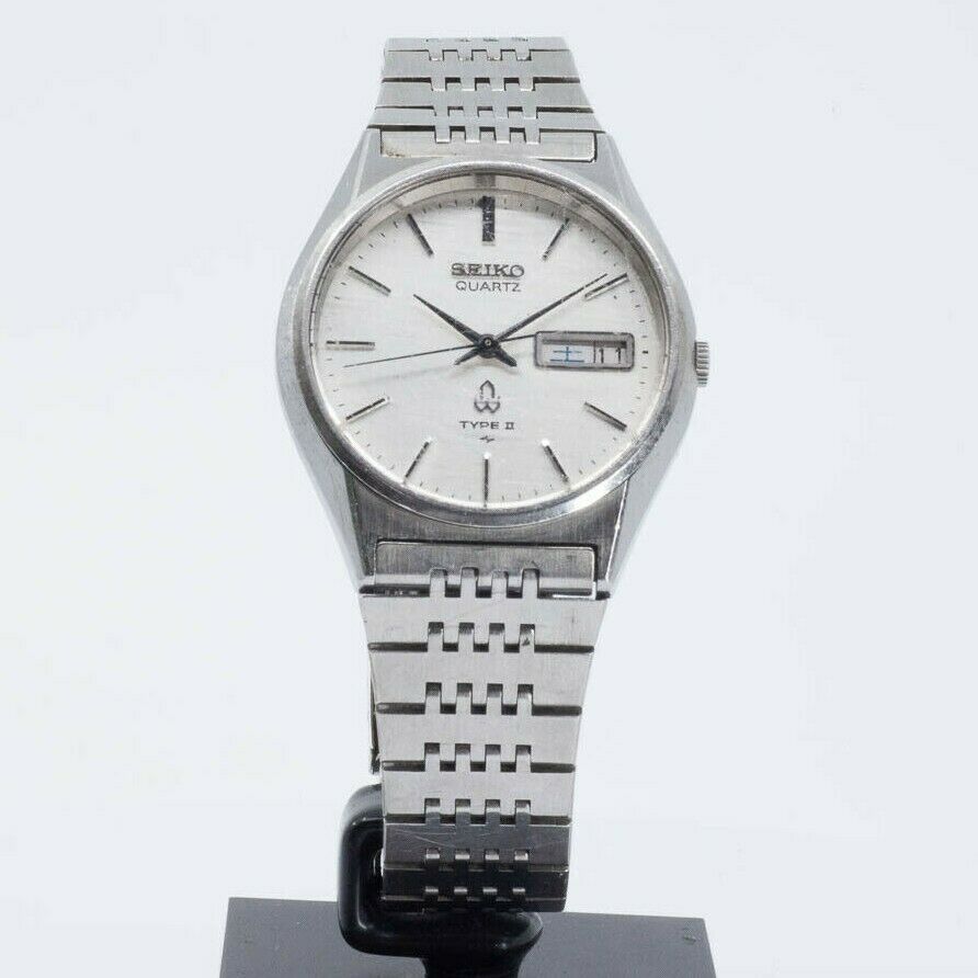 VINTAGE SEIKO QUARTZ TYPE II 7123-8110 Mens WATCH STAINLESS JAPAN