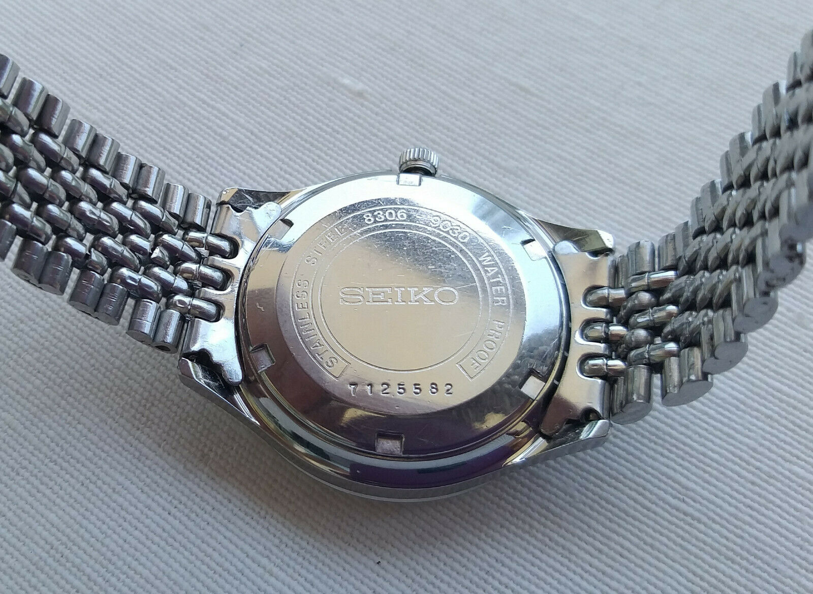 VINTAGE SEIKO BUSINESS-A 30 JEWELS AUTOMATIC 8306-9030 JAPAN