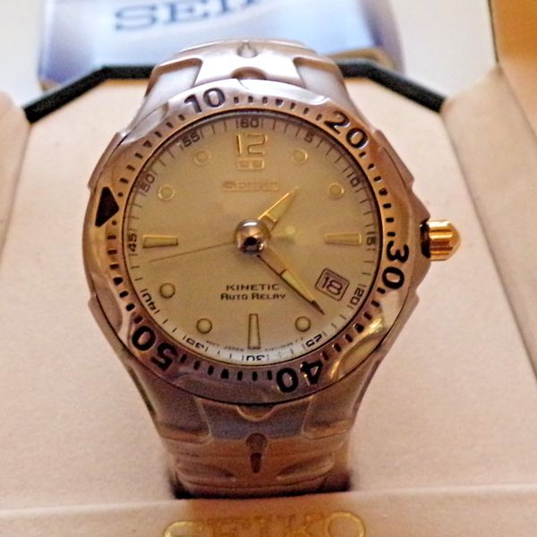Seiko Kenetic auto relay style #5J22-0A50 with white dial & luminescent ...