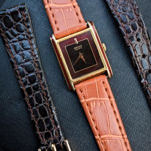 wts] Vintage Seiko 2320 678A Red ????Dial Lady Quartz ✨Watch