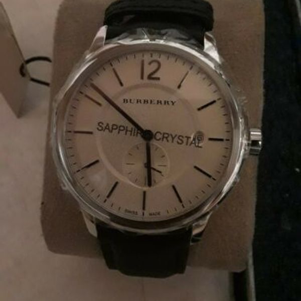 Burberry BU10000 Classic Round Beige Dial Black Leather Men's Watch |  WatchCharts