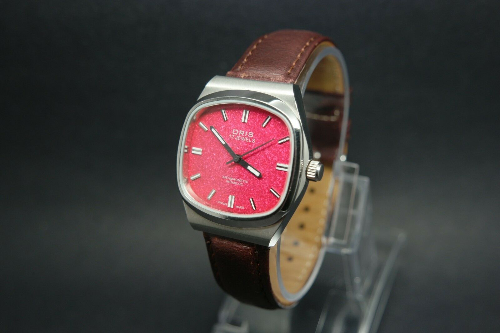 VINTAGE 1979 s ORIS ANTIMAGNETIC INCABLOC HAND WINDING 17 JEWEL