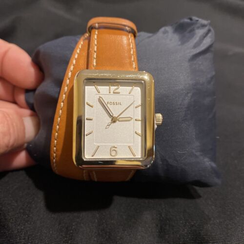 Double sales strap watch