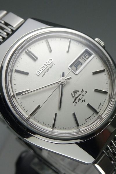 SEIKO LORD MATIC LM SPECIAL AUTOMATIC DAY-DATE REF. 5206