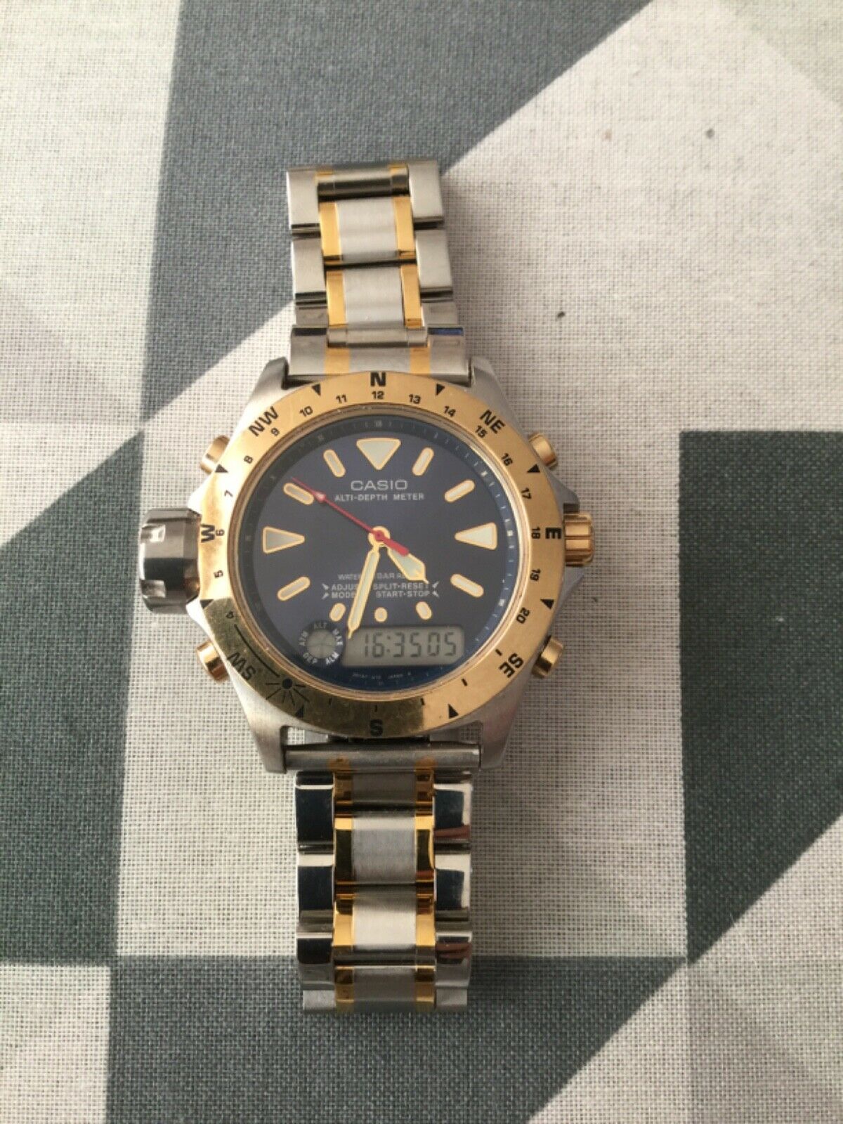 Casio Vintage Depth Meter Divers Watch AW 712 | WatchCharts