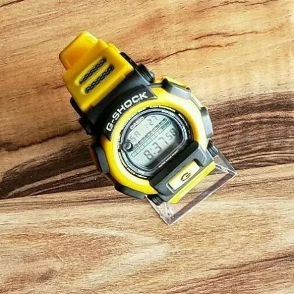 Vintage Casio G-Shock DW-003-1597 Sport Watch yellow grey Vintage Casio G-Shock DW-003-1597 Sport Watch yellow grey