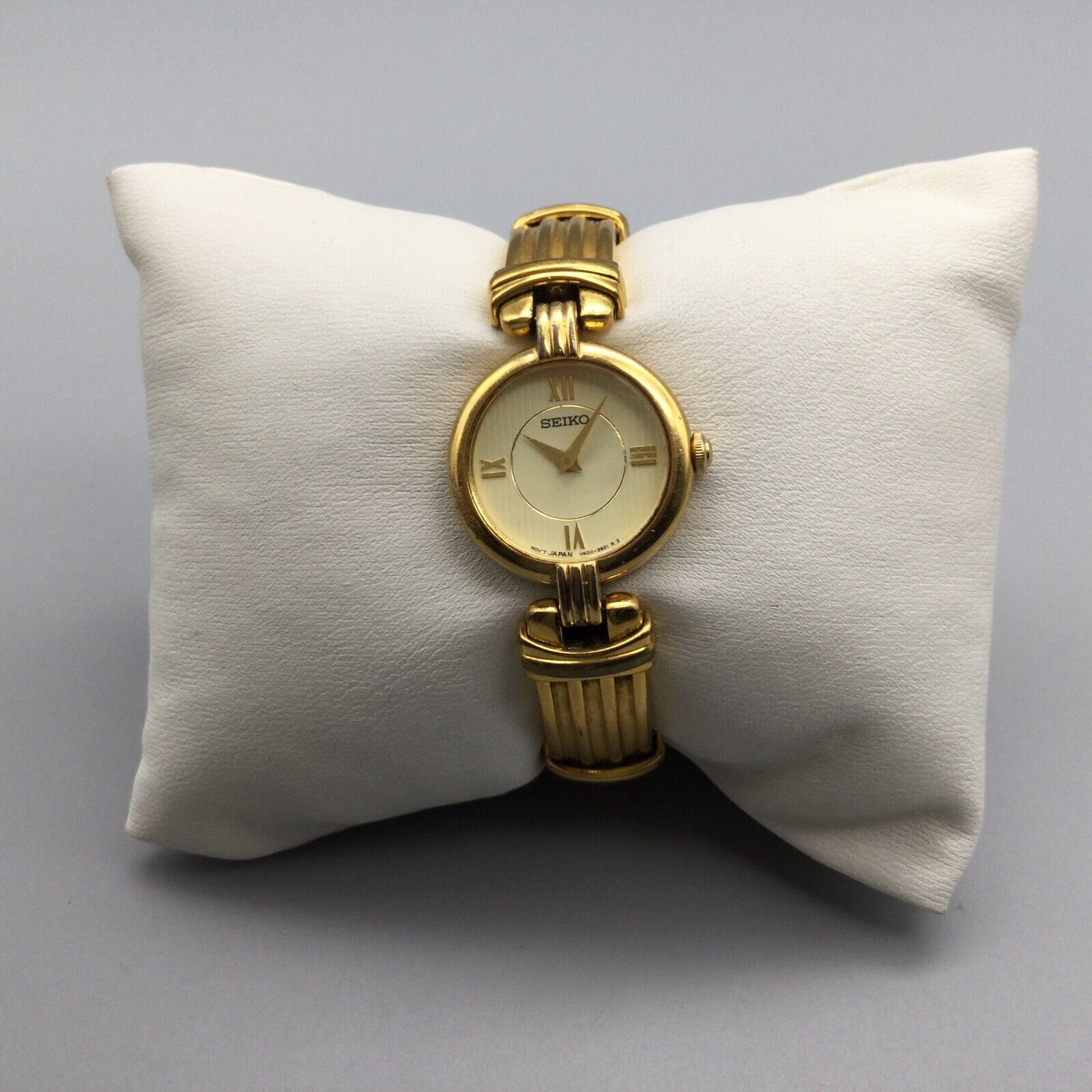 Seiko Watch Women 20mm Gold Tone V400-1400 Textured Band New