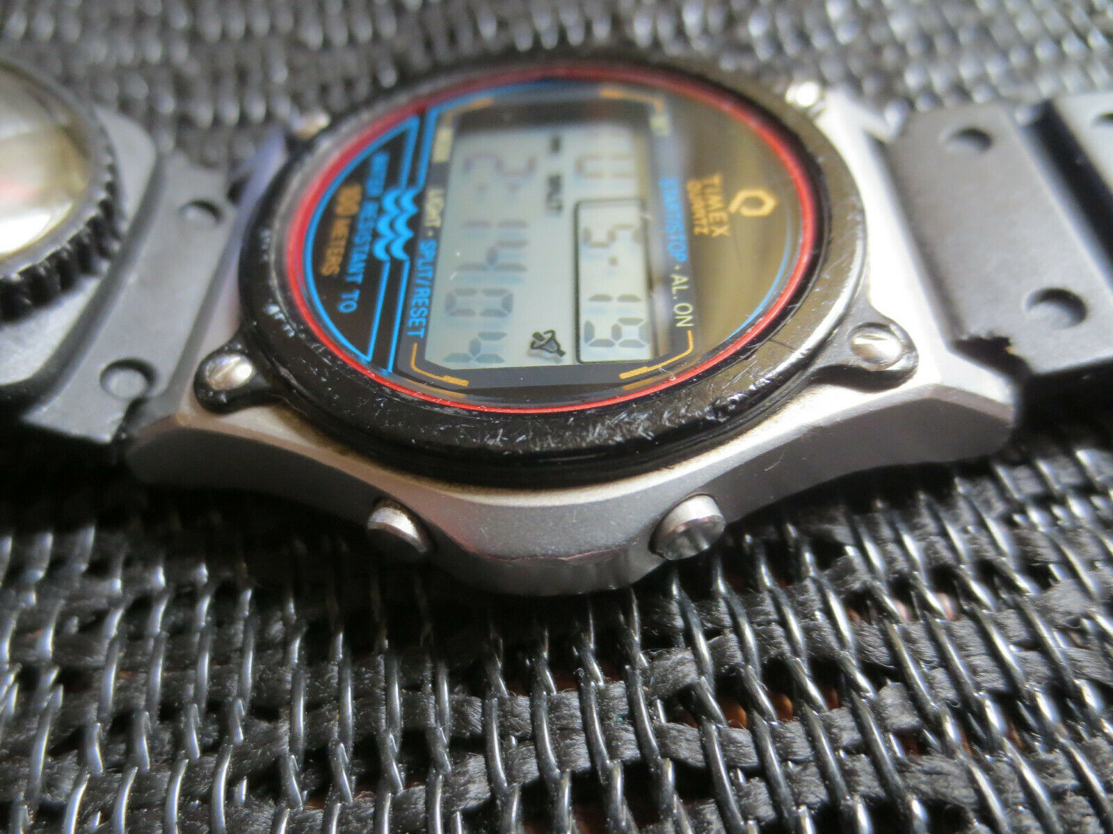 Vintage Q Timex Atlantis 100 Digital Watch 100 Meters w/ Compass