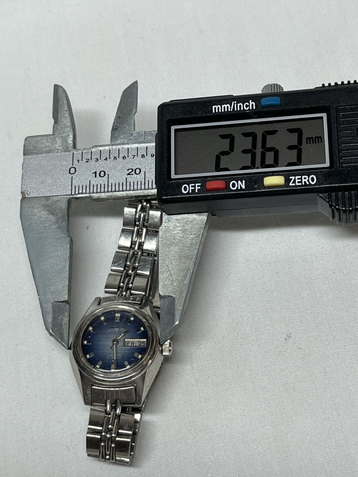 Vintage Seiko 2206-0118 Hi-Beat Blue Dial Automatic Watch 17 Jewels Stainless Ladies Seiko 2206-0118 Hi-Beat 17 Jewels Automatic Day Date  main image 2