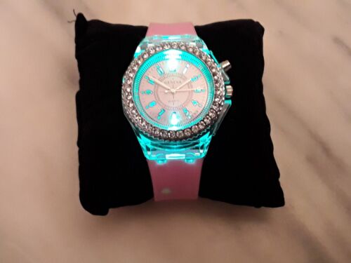 GENEVA LADIES LIGHT UP WATCH DIMANTE SURROUND LIGHTUP FACE PINK