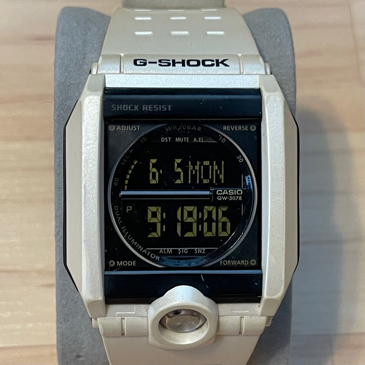 WTS] Casio G-Shock G-8100A-7 Vintage Dual Illuminator Pearlescent