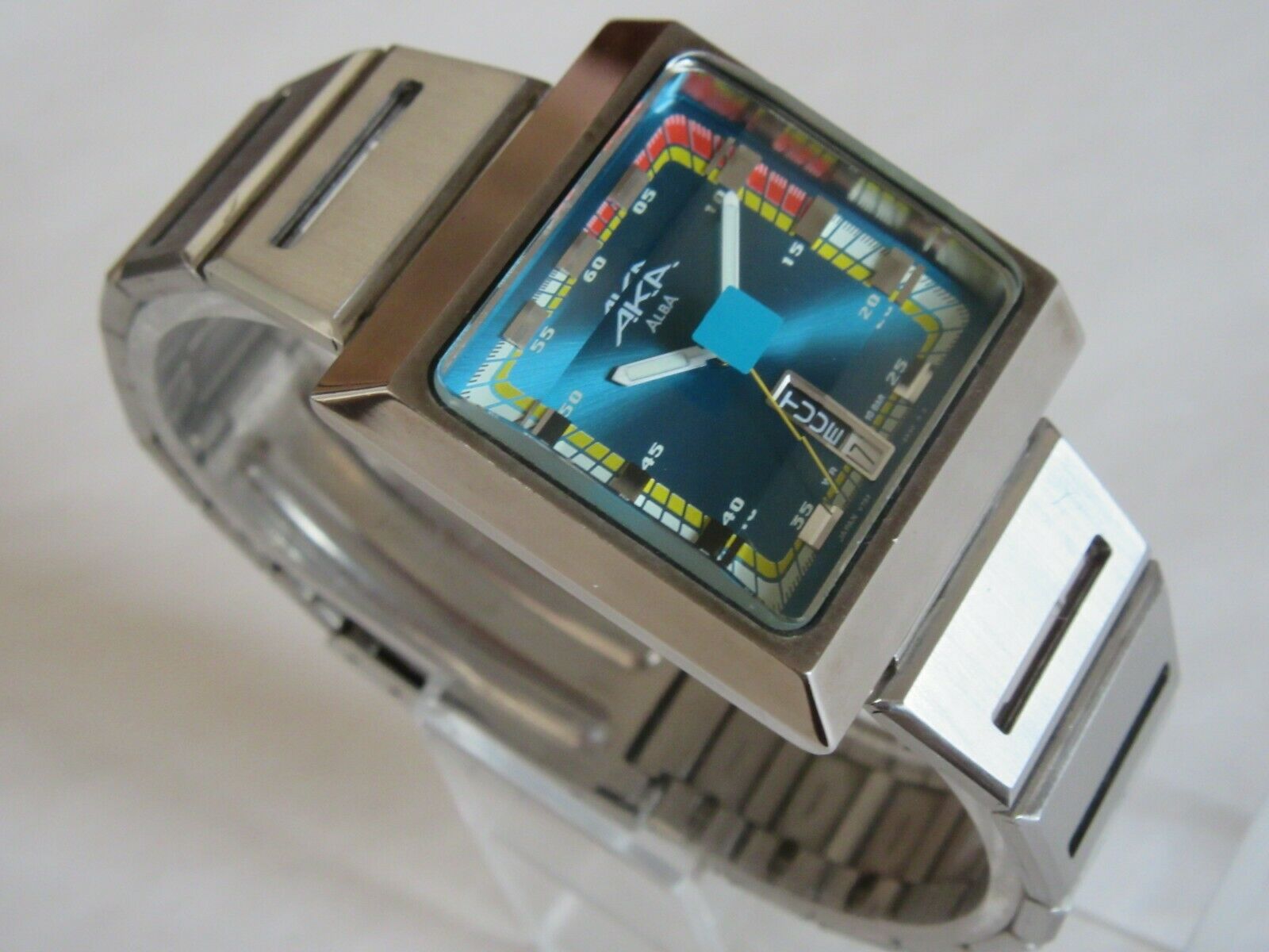SEIKO ALBA AKA V733-5A40 BLUE SQUARE WATCH 