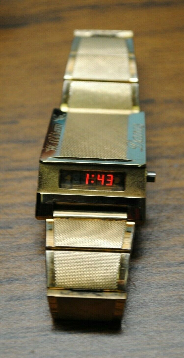 VINTAGE BULOVA COMPUTRON DRIVERS LED N7-255 Cell Original Bracelet