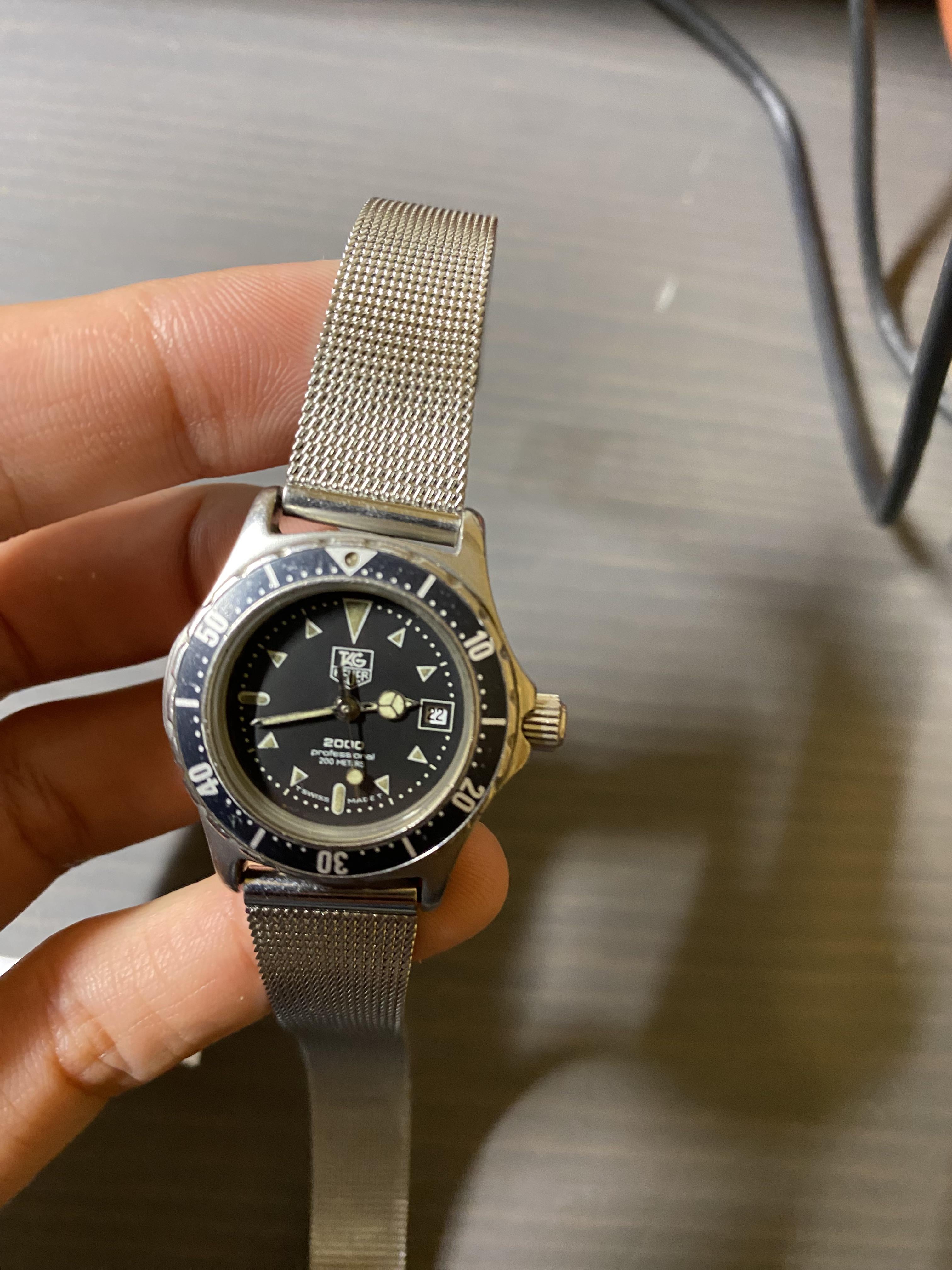 WTS repost VINTAGE TAG HEUER 2000 professional 200m mini ladies