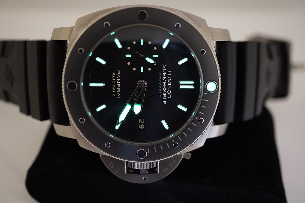 FSOT Panerai PAM 389 LUMINOR 1950 SUBMERSIBLE AMAGNETIC TITANIUM 3