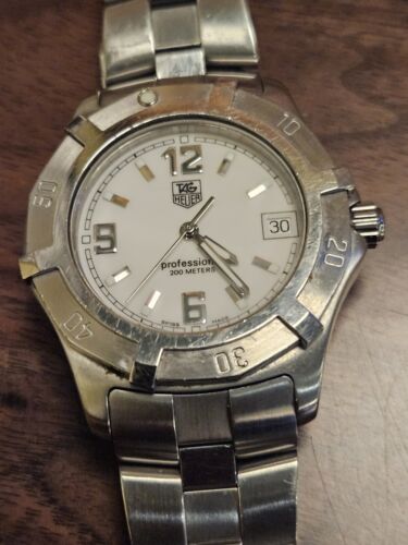 Tag Heuer Professional White Dial Mens Quartz Watch WN1111