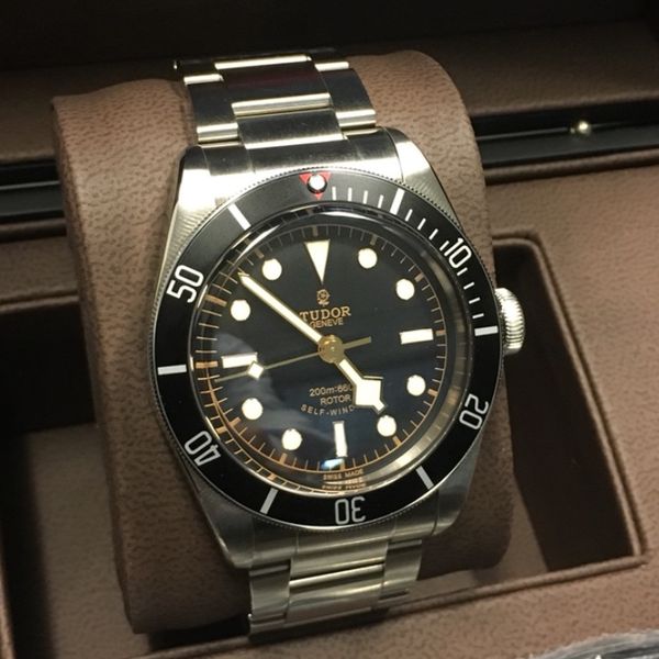 Tudor Black Bay 79220n on bracelet (full kit) | WatchCharts Marketplace