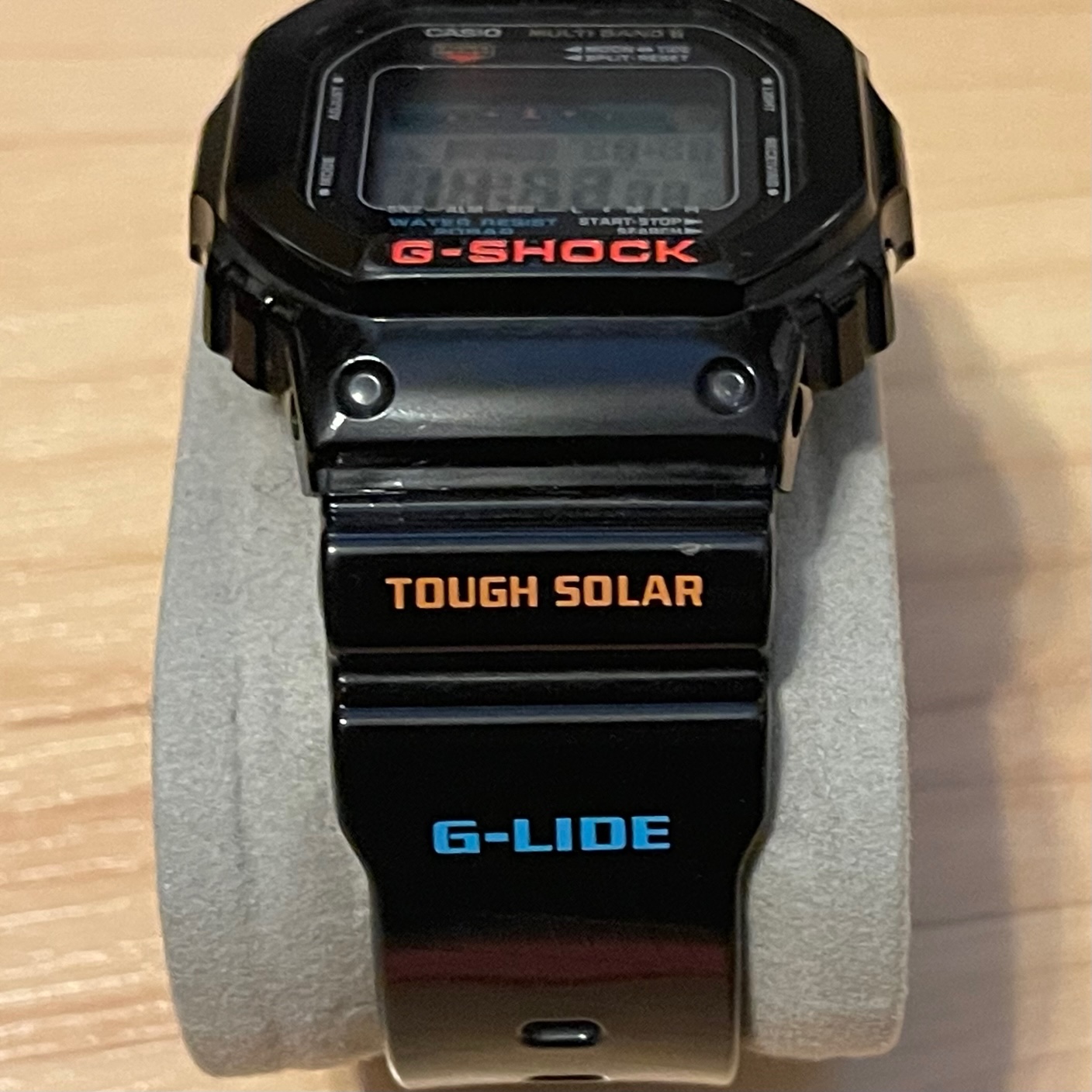 Dw 5600 solar on sale atomic