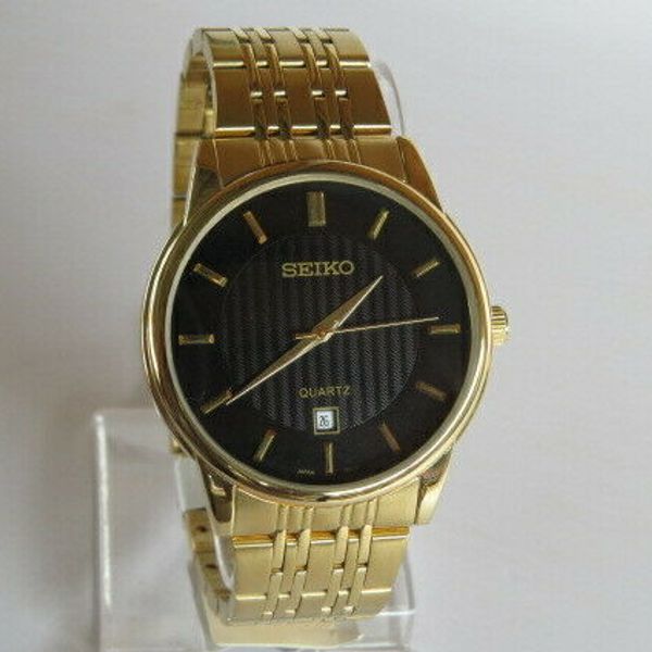 Japan made SEIKO Quartz Wrist watch for Men 40 MM Dial Model No 
