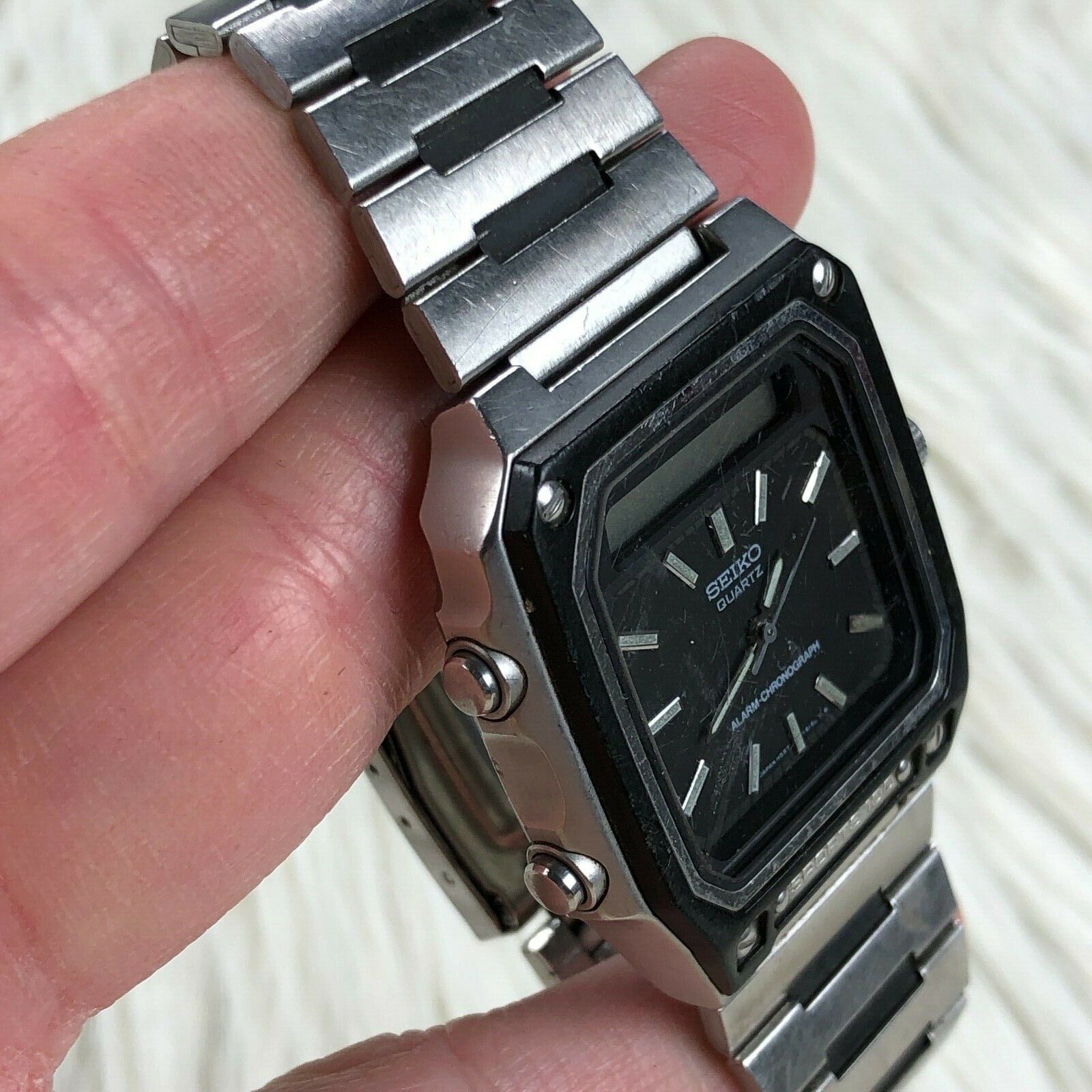 Vintage 1982 Seiko H557-5099 Quartz Alarm Chronograph Sports 100 