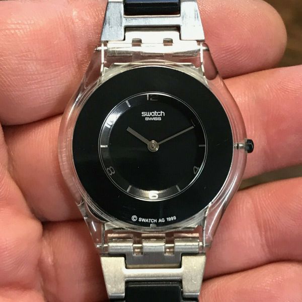 Swatch Watch Skin Classic PURE BLACK SFK116 1999 Quartz  display picture 3