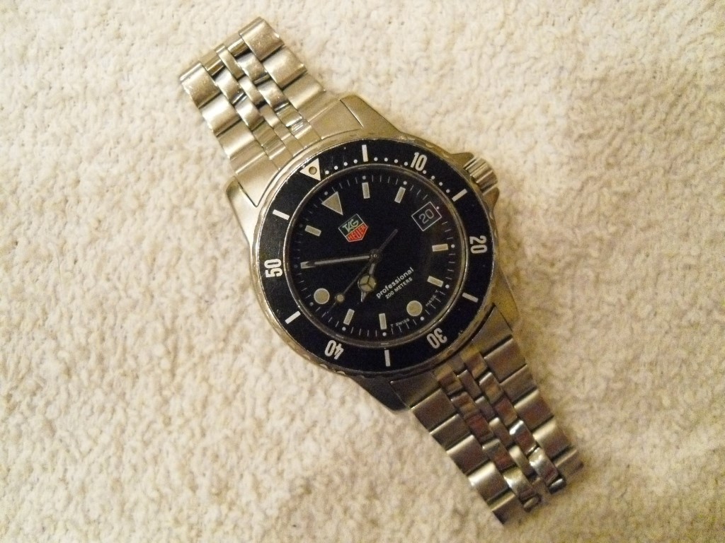 Tag Heuer 1500 Professional Divers watch 200m black dial and