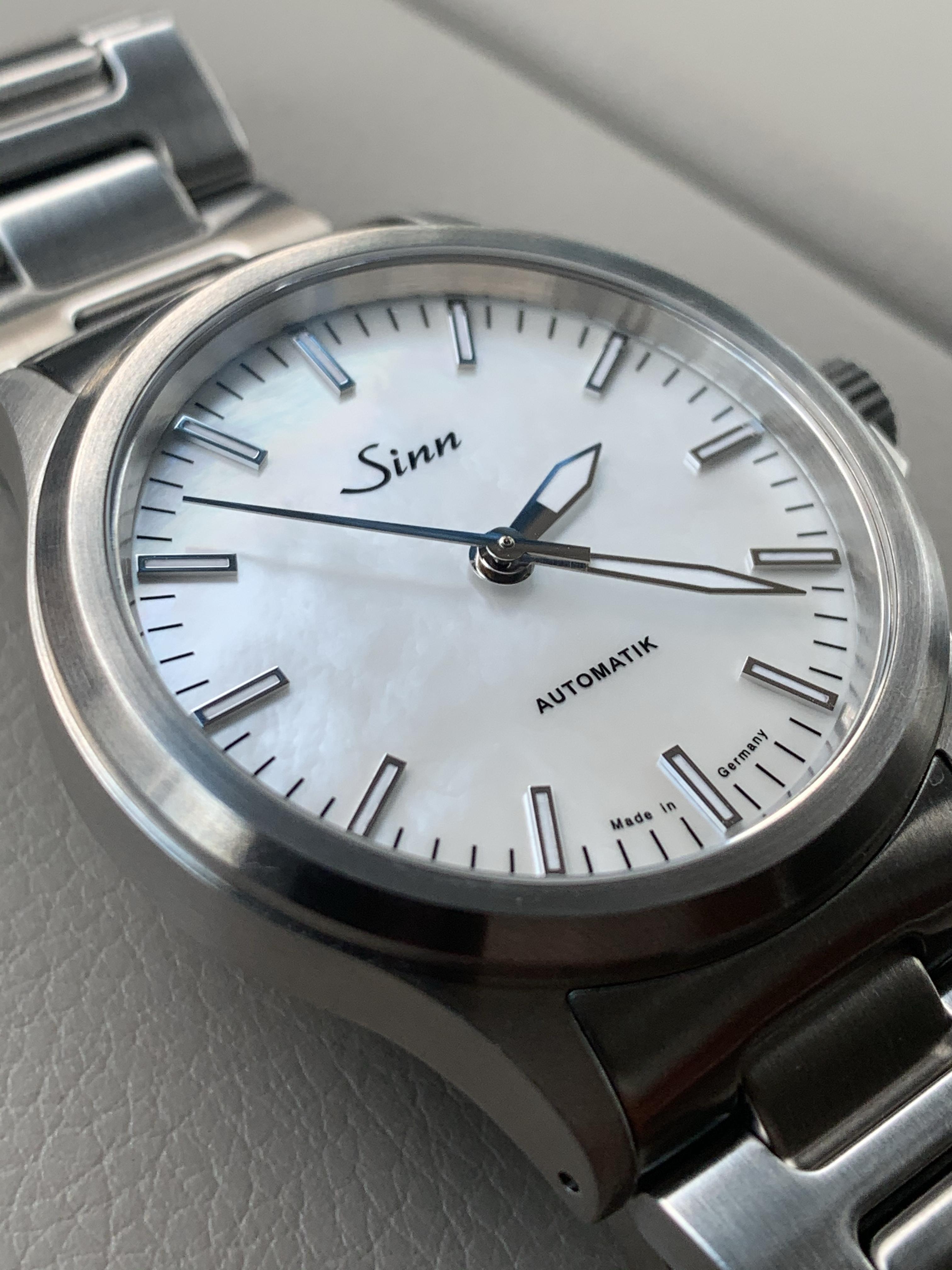 Sinn 556 outlet white