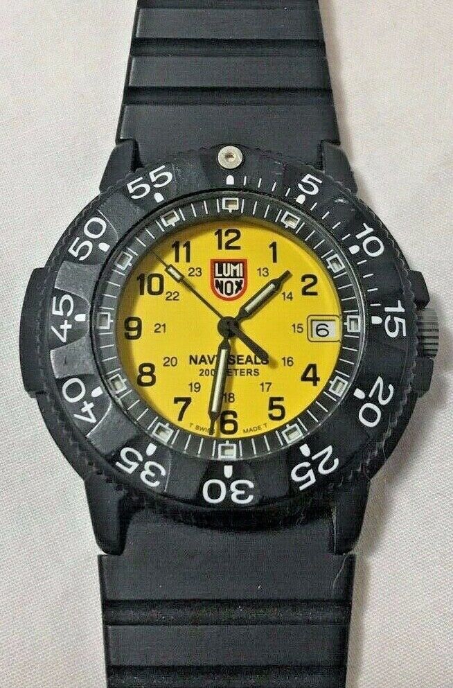 Luminox best sale yellow face