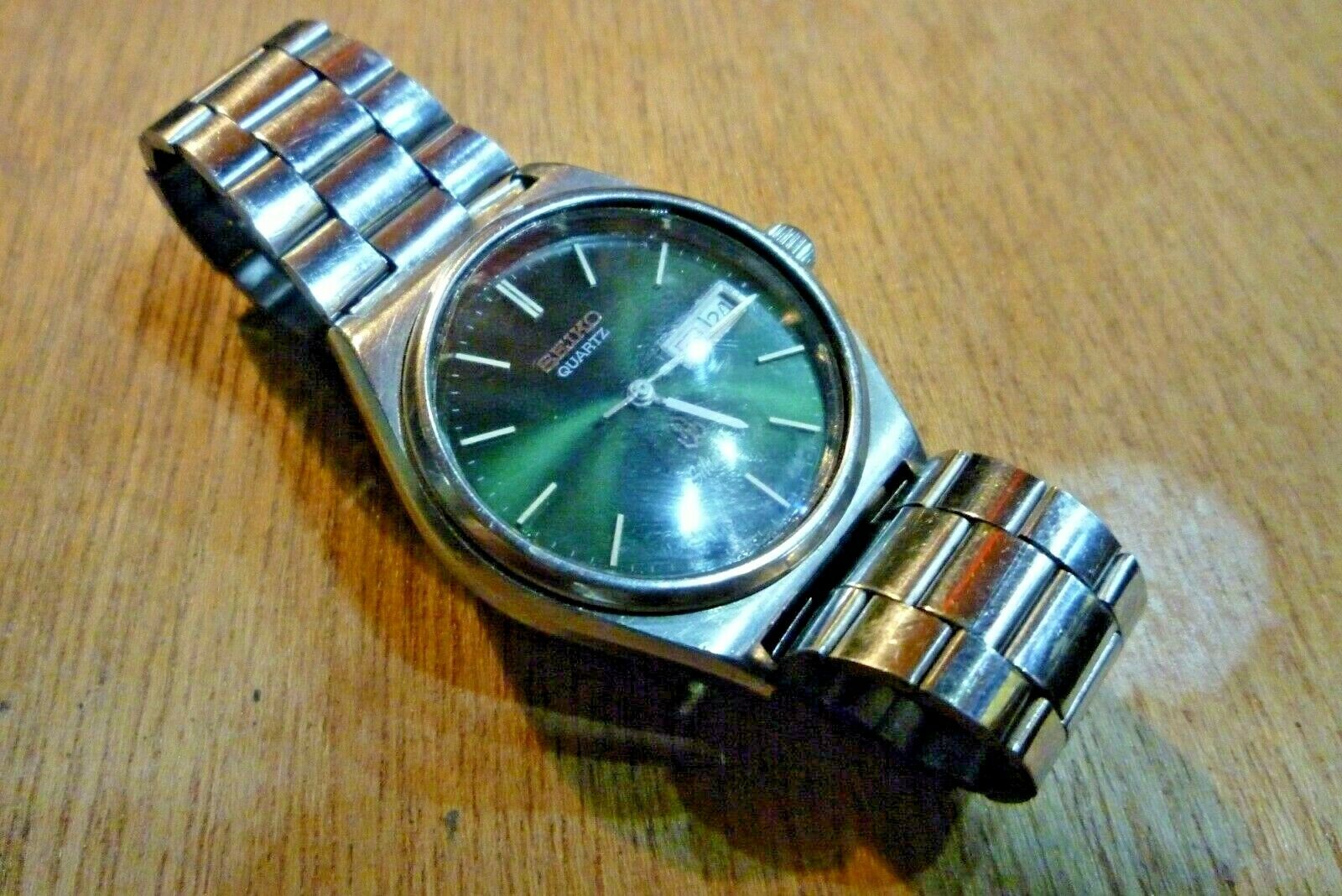 Mens 36mm Green SEIKO SILVER WAVE 8229-8000 4j Quartz SS 7 3/4 