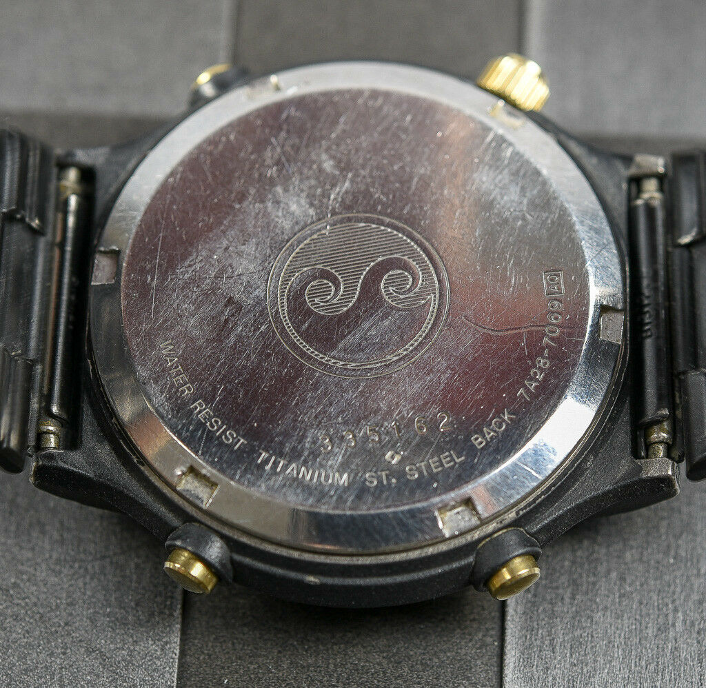 RARE Vintage Seiko Titanium Chronograph Quartz Sports 100 Watch 7A28-7069 |  WatchCharts
