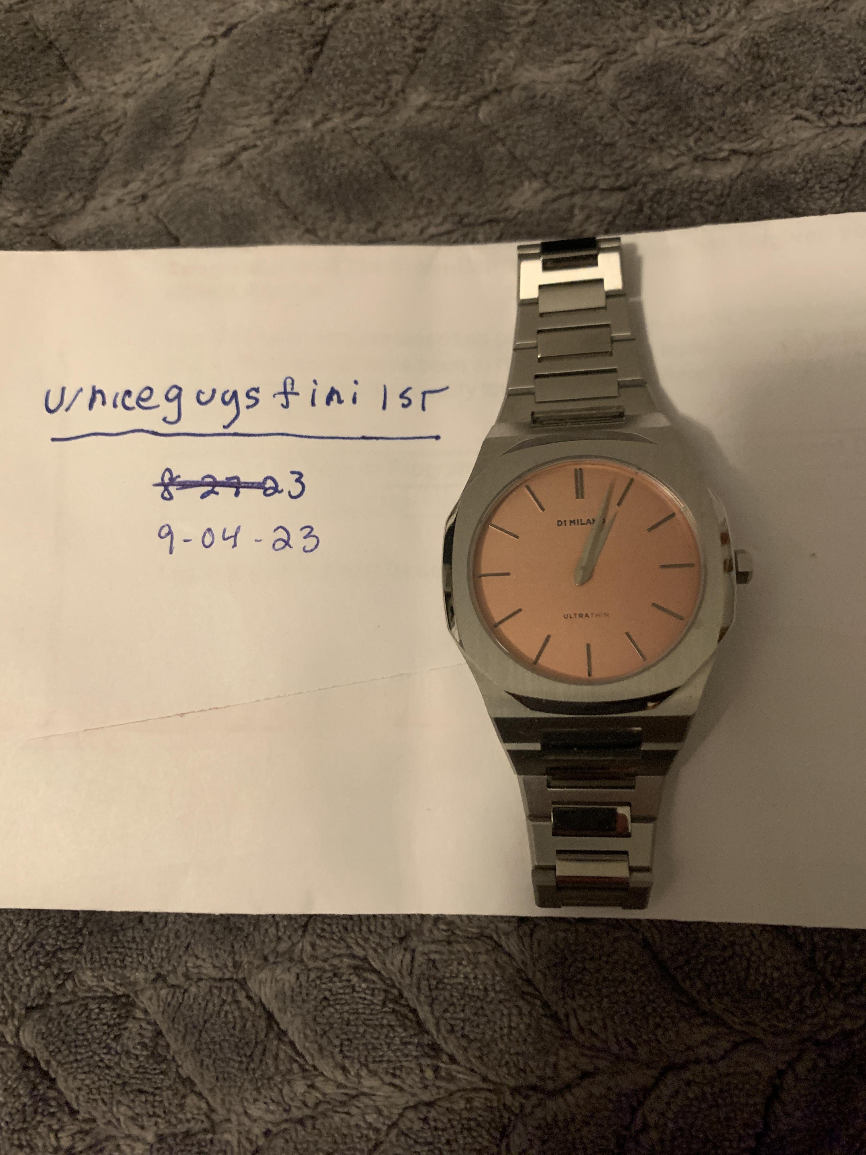 WTS] D1 MILANO ULTRA THIN BRACELET SALMON LINEN DIAL 2-HANDER 40mm QUARTZ  $275.00 OBO