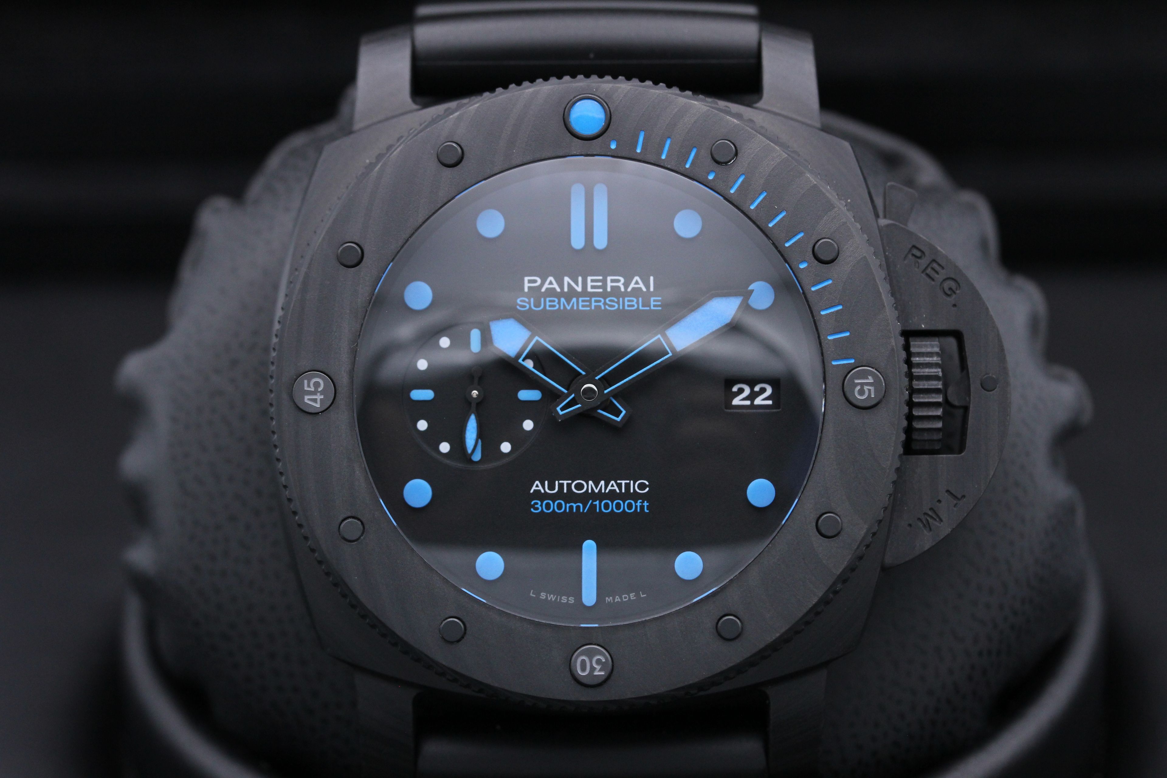 FSOT: Panerai Submersible - PAM 1616 - Carbotech - 47mm - Mint