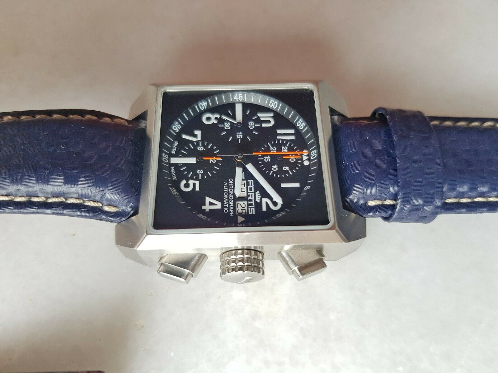 FORTIS SQUARE CHRONOGRAPH 667.10.141 Val 7750 WatchCharts