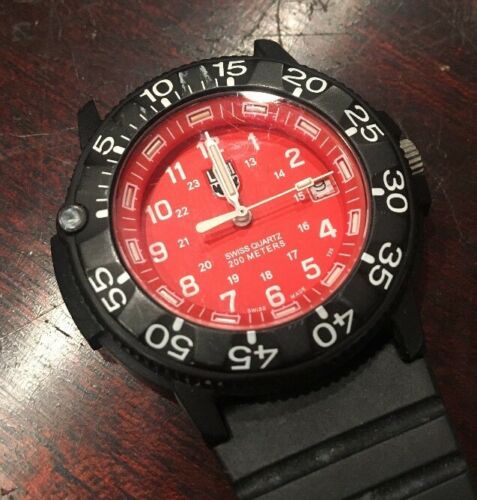 Luminox Navy Seals Dive Watch - 3917 Series 3000/3900 - Red Quartz