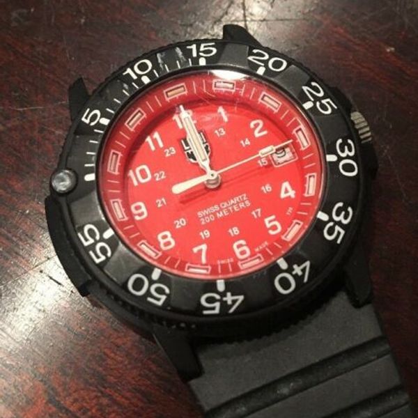 Luminox Navy Seals Dive Watch - 3917 Series 3000/3900 - Red Quartz