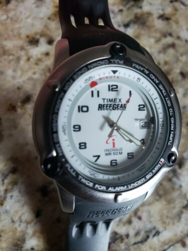 Timex reef gear outlet indiglo wr 50m