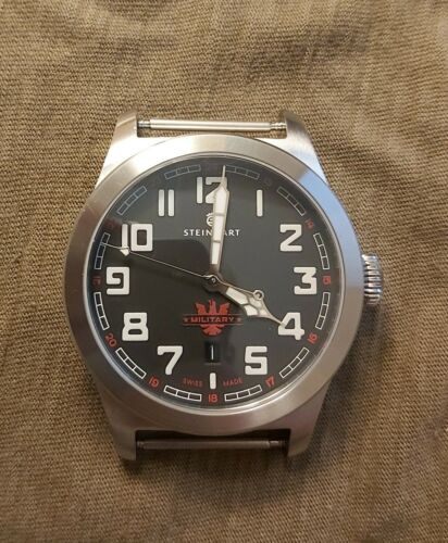 Steinhart military 42 outlet automatic black