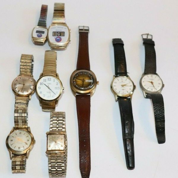 Vintage LOT of 1950s/60s men's watches-Timex, Zonex, Manson, Bulova ...