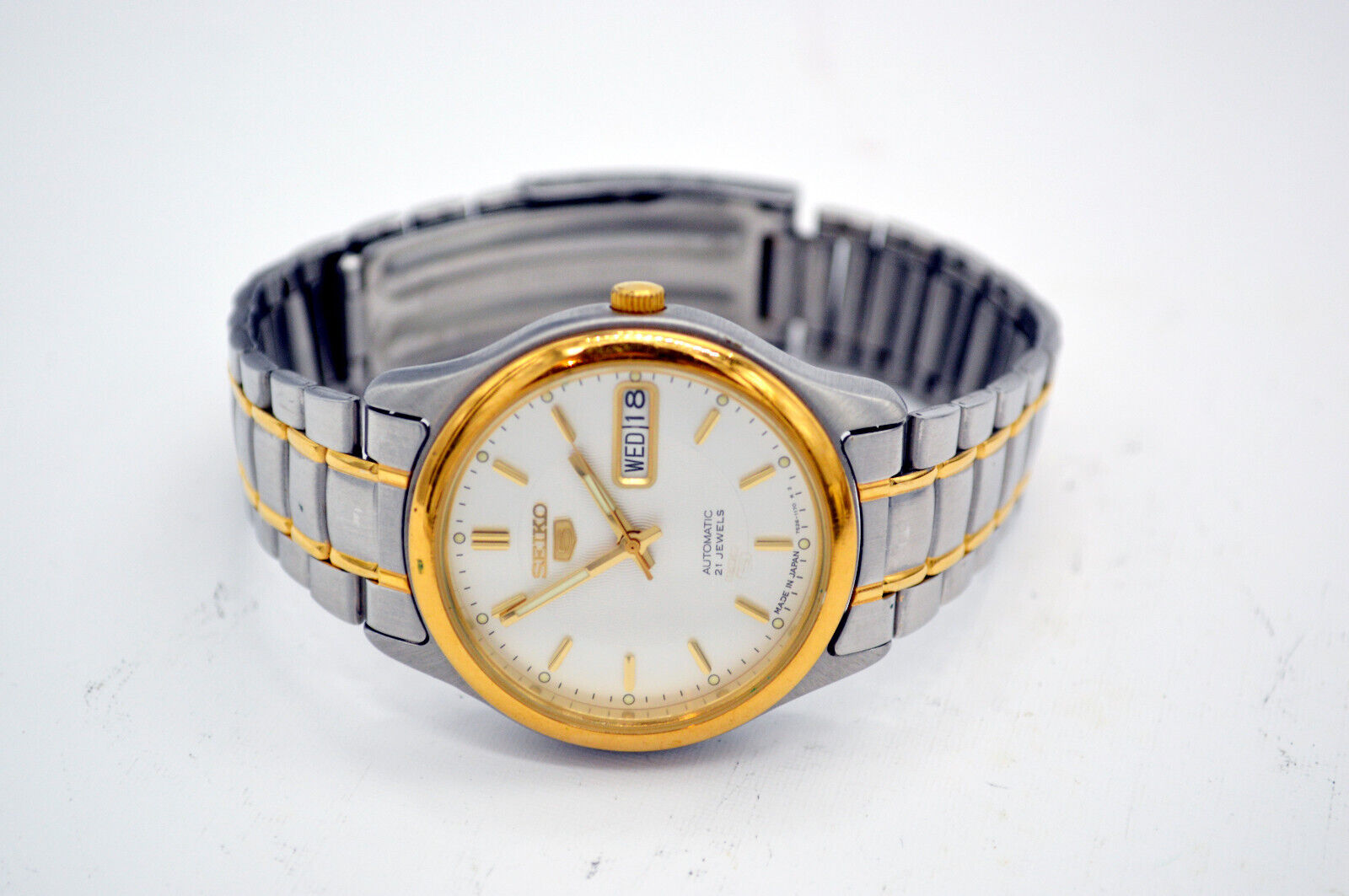 Gents Seiko 5 Automatic Watch 7S26-0080 Day Date Bi-Metal Two-Tone 21  Jewels | WatchCharts Marketplace