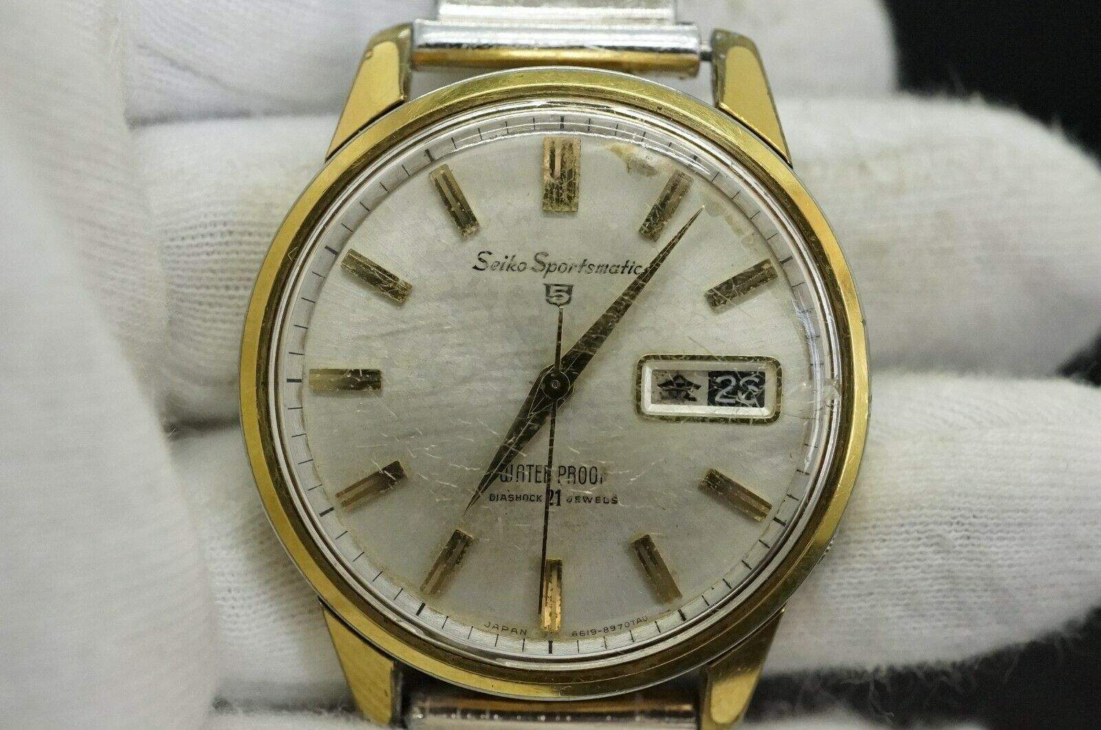 Vintage Seiko Sportsmatic 5 Diashock 21 Jewels 6619-8970 EGP Watch